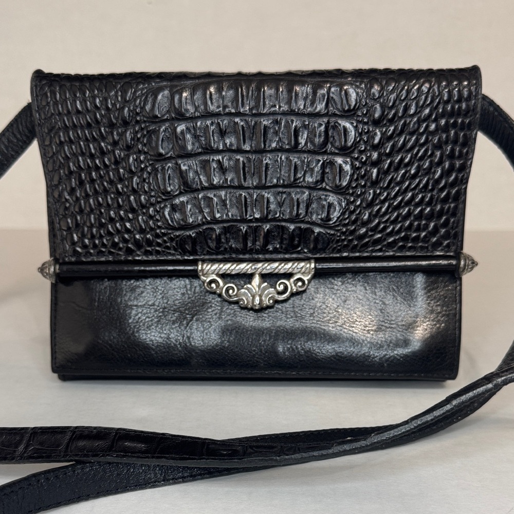 Brighton Black Womans Crossbody/Clutch/Purse/Bag Crocodile Textured Trifold